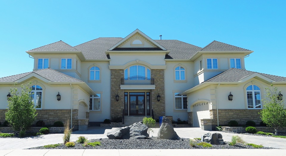 Moving a mansion like this one means that you will need to calculate relocation costs with extra care.